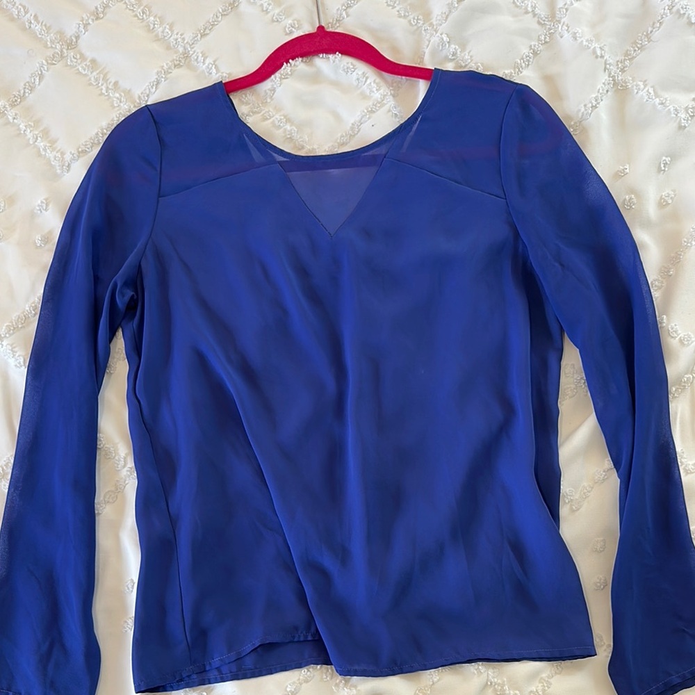 Chic Blue Blouse with Elegant Design
